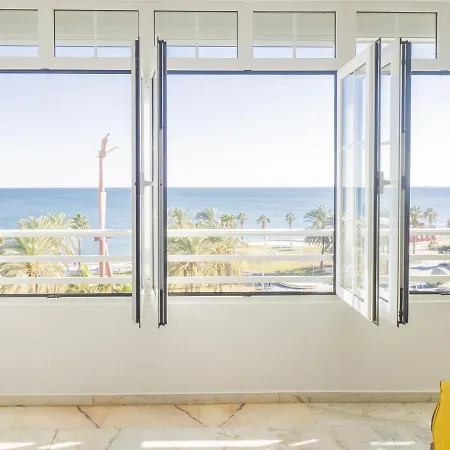Cubo's Seaview Port & Free Parking Апартаменты
