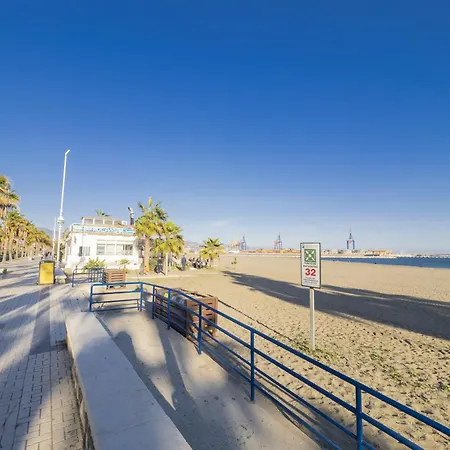 Cubo's Seaview Port & Free Parking Апартаменты